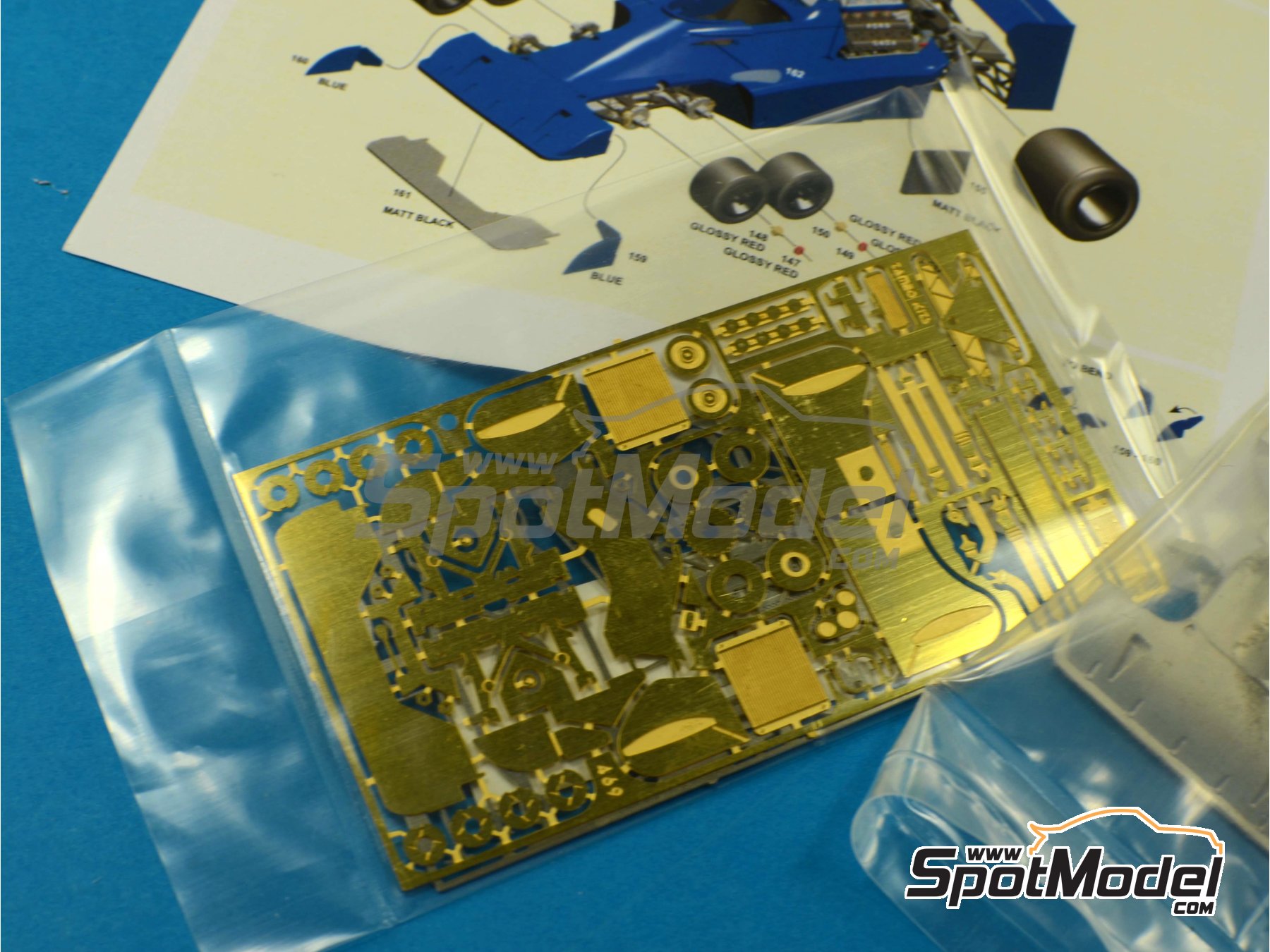 Tameo Kits TMK222: Car scale model kit 1/43 scale - Tyrrell